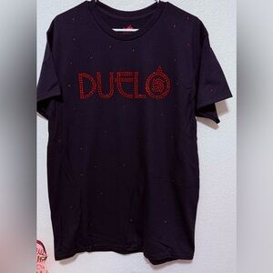 Duelo Red Rhinestone Design black tee